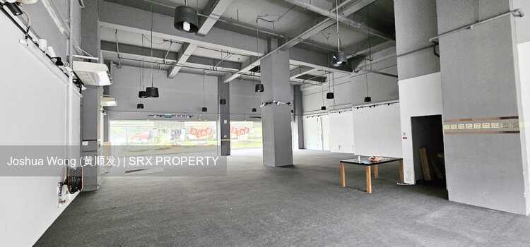 211 Henderson (D3), Retail #446967901